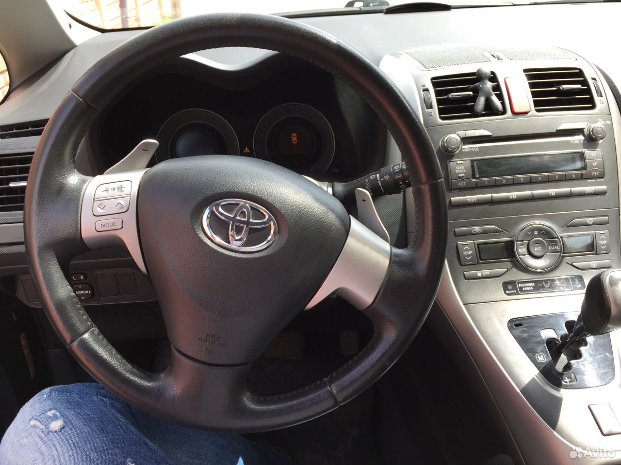 Toyota Auris 1.6 AMT, 2009, хетчбэк
