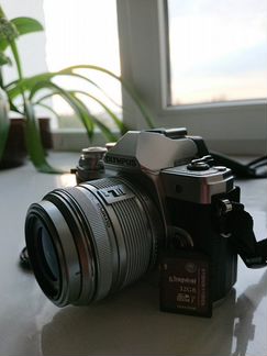 Фотоаппарат Olympus OM-D E-M10 Mark III + sd card