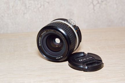 Объектив Nikon AiS 24 f2,8