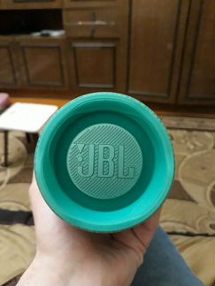 JBL charge 4
