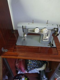 Швейная машина Чайка 3