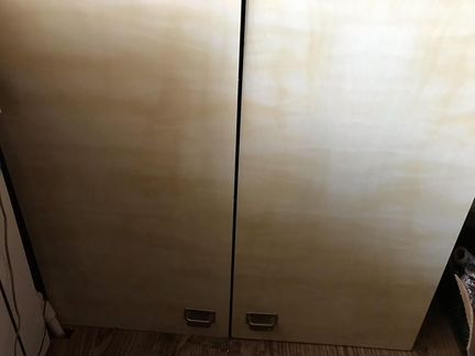 Кухонный навесной шкафчик В отличном состоянии