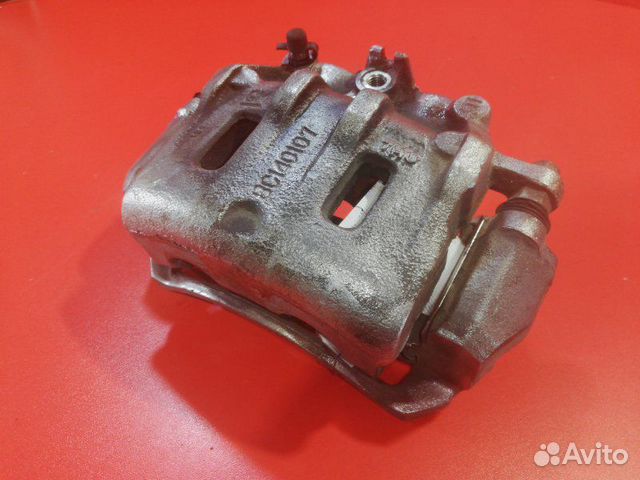 Суппорт передний правый Chevrolet Captiva C100