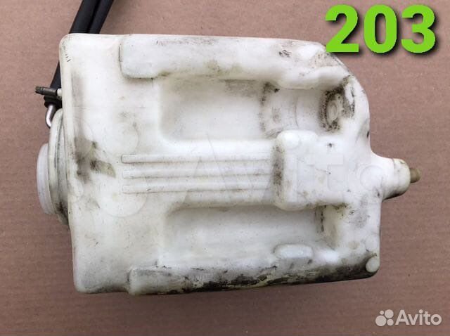 Бачок омывателя лобового стекла Мерседес 210 (203)