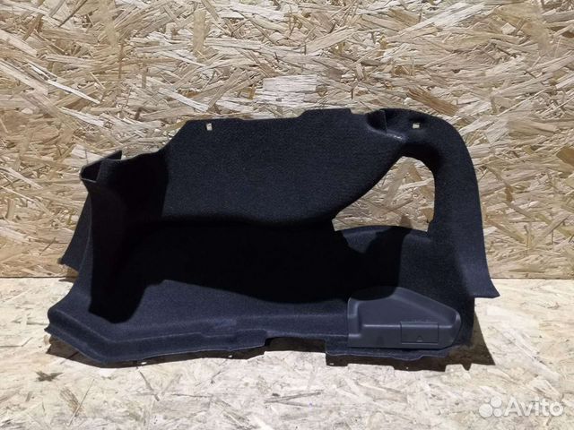 Обшивка багажника правая Volvo S60 2012