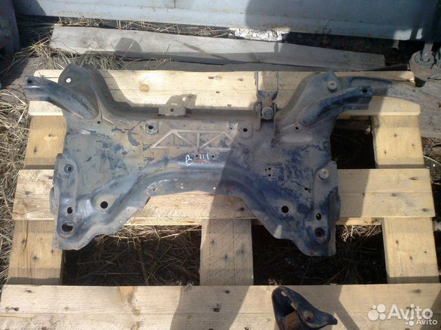 Подрамник передний балка подмоторная пежо 307 308