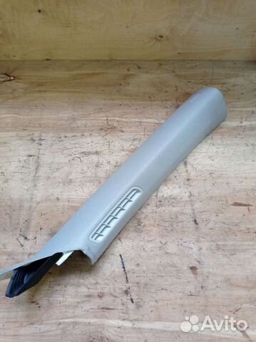 Обшивка правой стойки Фольксваген Пассат сс