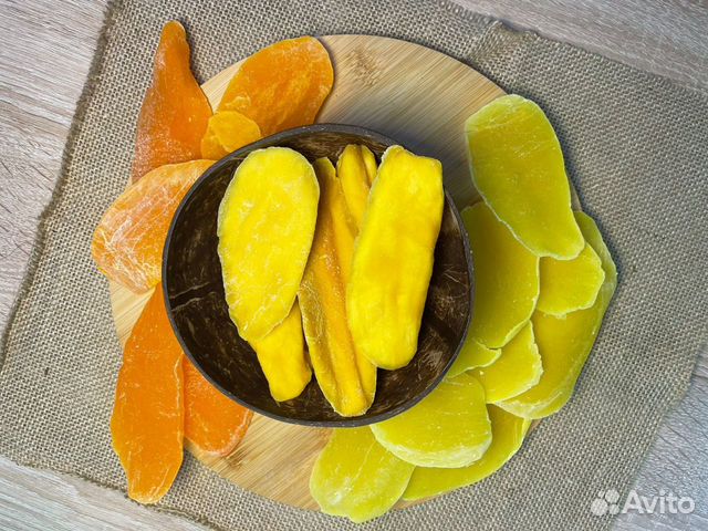 Орехи, сухофрукты и специи