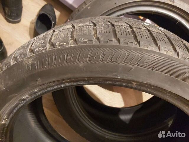 Bridgestone Blizzak Revo2 215/45 R17