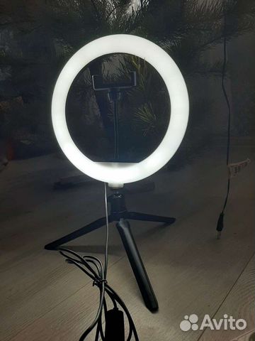 Кольцевая лампа со штативом
