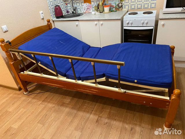 Кровать для лежачих больных с электроприводом