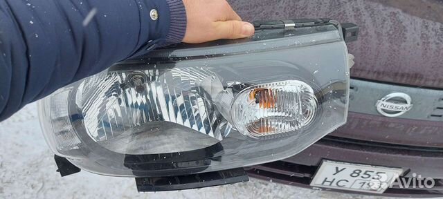 Фара Nissan Cube Z 12
