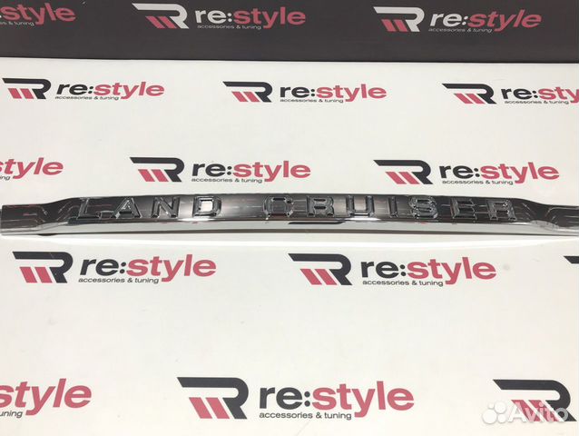 Накладка на 5 дверь Toyota Land Cruiser 200 M248