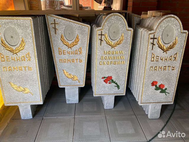 Памятники из мраморной крошки, облицовка плиткой