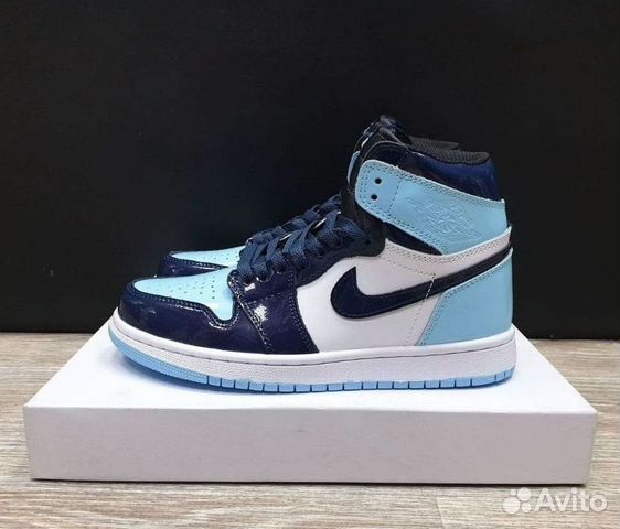 Кроссовки Nike Air Jordan 1