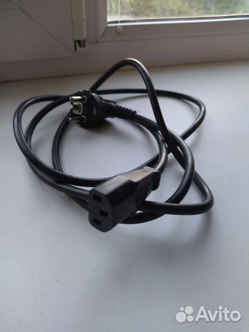 Шнур подключения компьютера к сети
