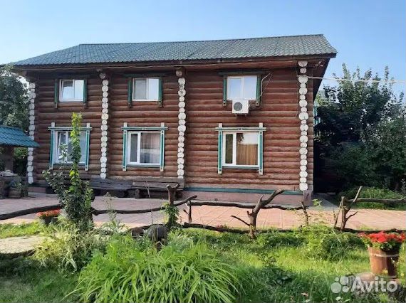 

Коттедж 240 м² на участке 10 сот.