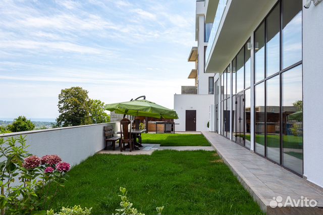 

10-к. и более коттедж, 900 м²