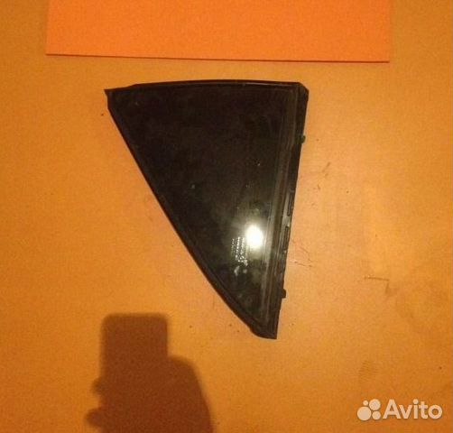 Стекло задней двери на Toyota Camry 50