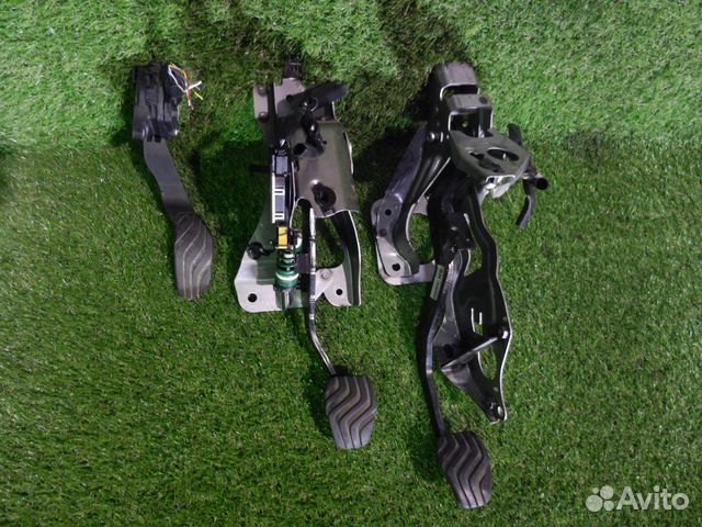 Педальный узел Nissan Qashqai J11 Педальный узел Nissan Qashqai J11