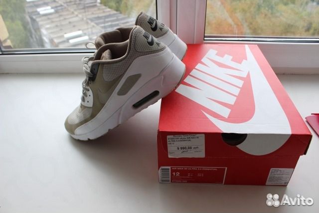 Кроссовки Nike