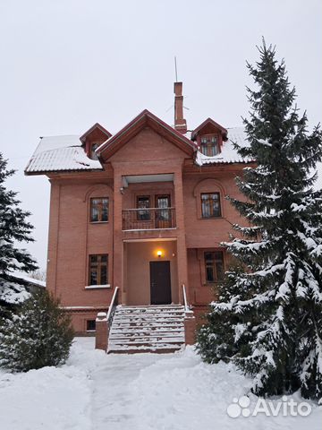 

6-к. дом, 350 м²
