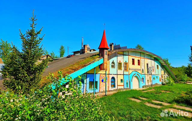 

10-к. и более коттедж, 600 м²