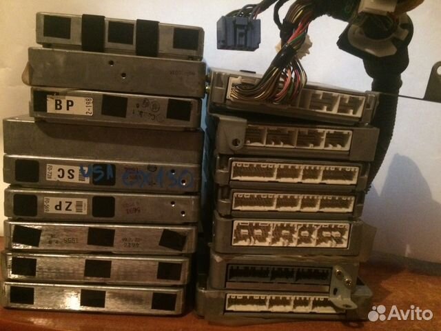 Блок управления двигателем Toyota