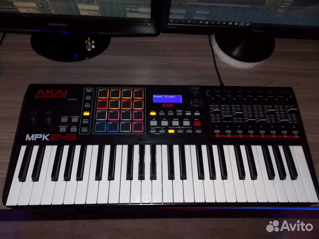 Akai MPK249 midi-клавиатура (в отличном состоянии)