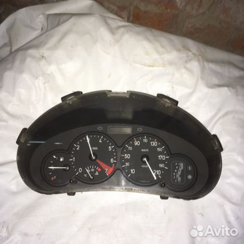 Панель приборов Peugeot 206