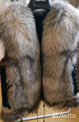 Меховой жилет из чернобурки