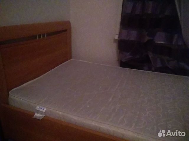 Кровать