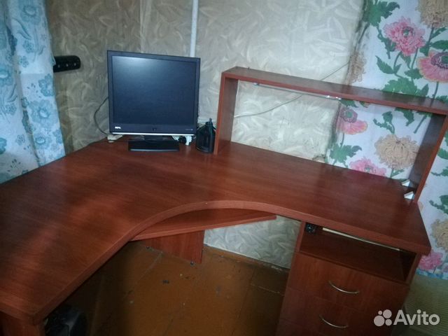 Компьютерный стол Компьютерный стол