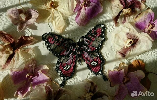 Аппликация из бисера 