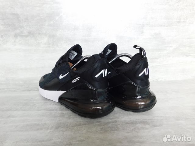 Кроссовки Nike Air Max 270