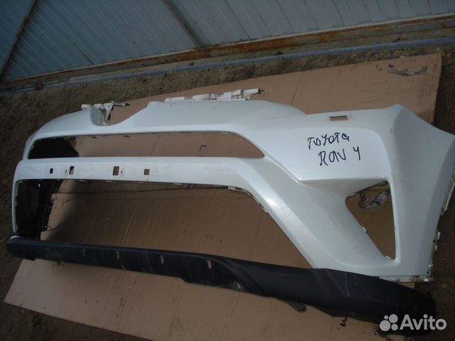 Бампер передний Toyota RAV4 16-18г Бампер передний Toyota RAV4 16-18г