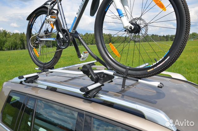 Велокрепление на крышу автомобиля