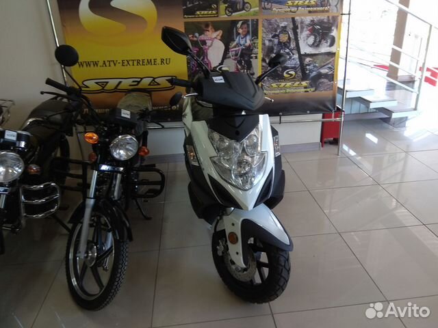 Скутер Racer Stells