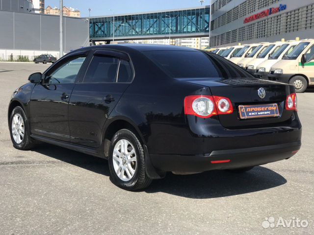 Volkswagen Jetta 1.6 AT, 2010, 163 200 км