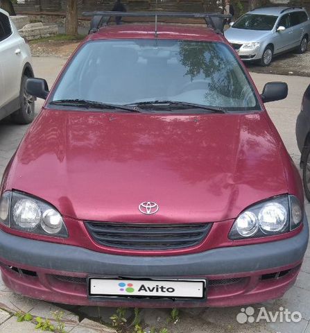 Toyota Avensis 1.8 МТ, 1998, битый, 360 000 км