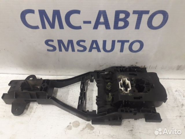 Кронштейн ручки двери передний правый Volvo S60