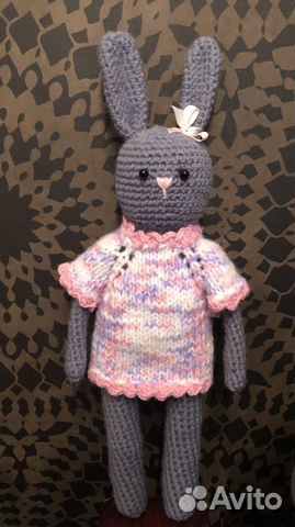 Зайка.Вязаная игрушка. Амигуруми