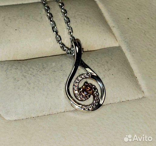 Кулон золотой с цепью Россия