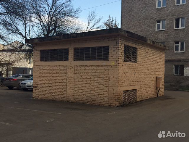 Гараж, > 30 м²