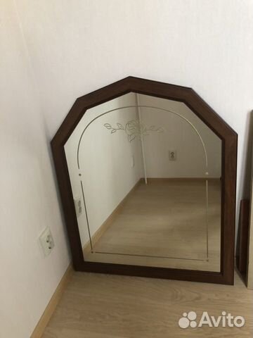 Зеркало настенное