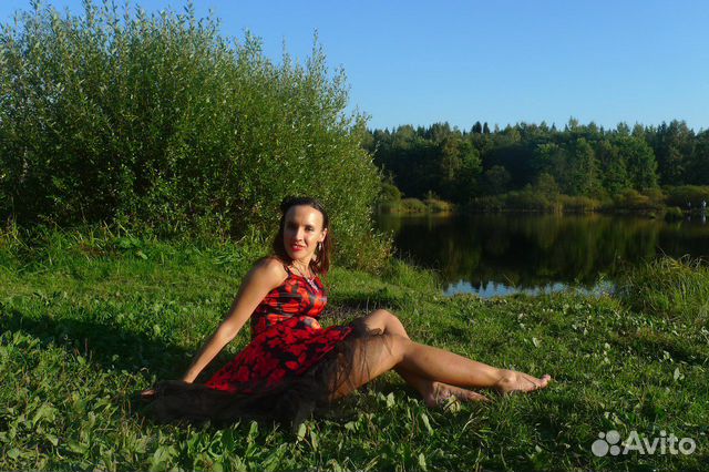 Платье праздничное пышное красно-черное