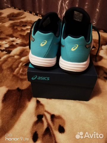 Продаю кроссовки asics GEL - tactic