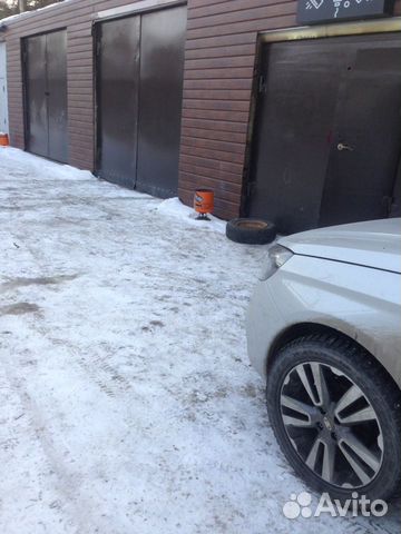 Гараж, > 30 м²