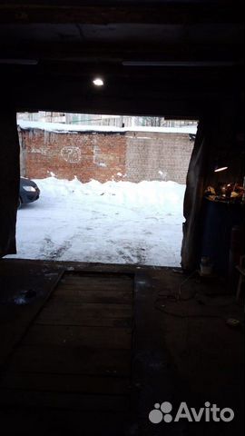 Гараж, > 30 м²