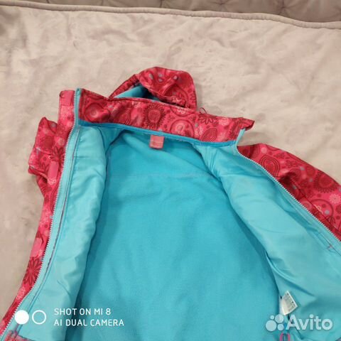 Ветровка для девочки 6-8 лет Ветровка для девочки 6-8 лет